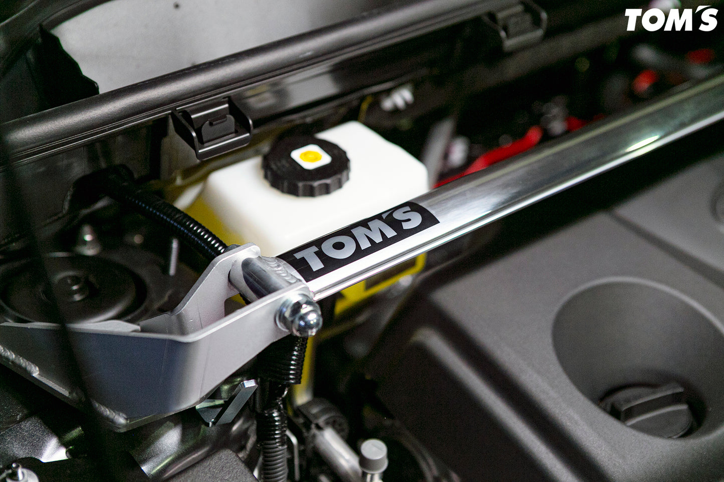 Toyota Rav4 Upper Performance Rod