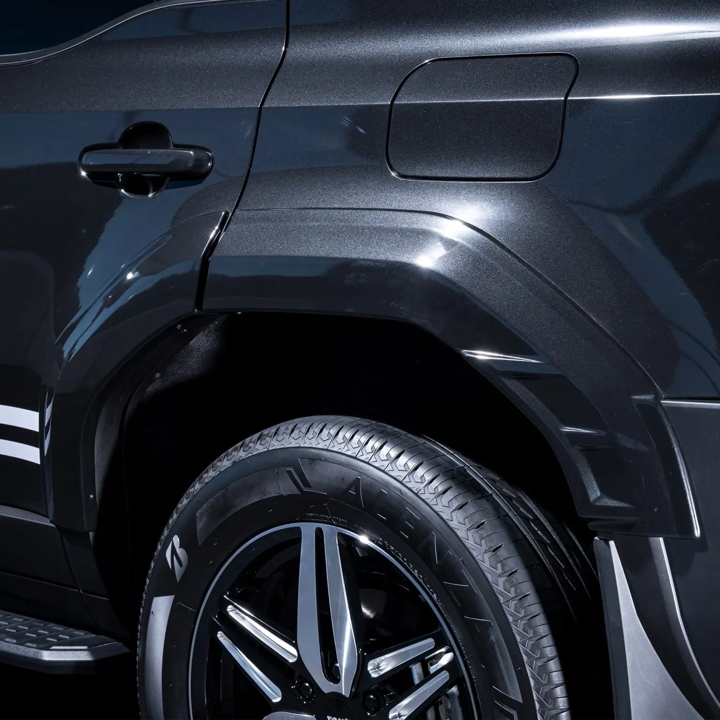 Land Cruiser Prado LC250 Over Fender