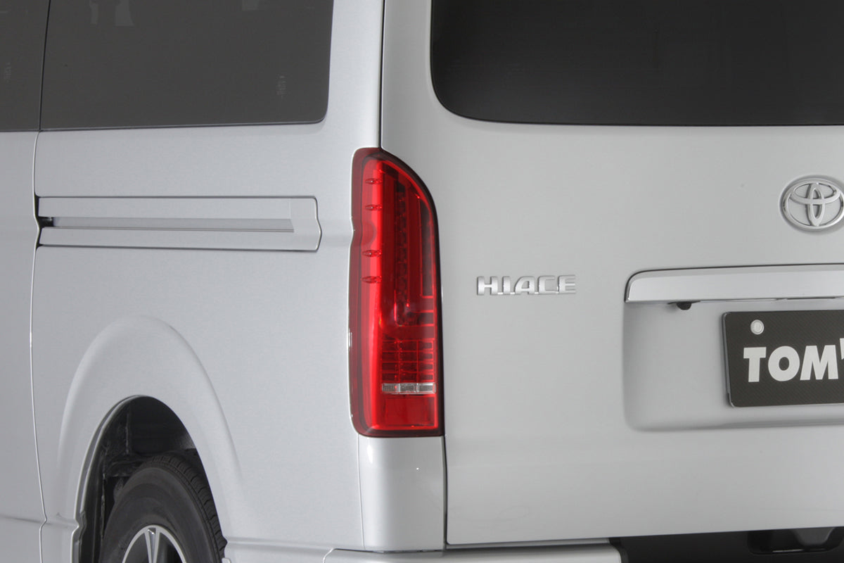 Toyota Hiace 200 serise LED tails