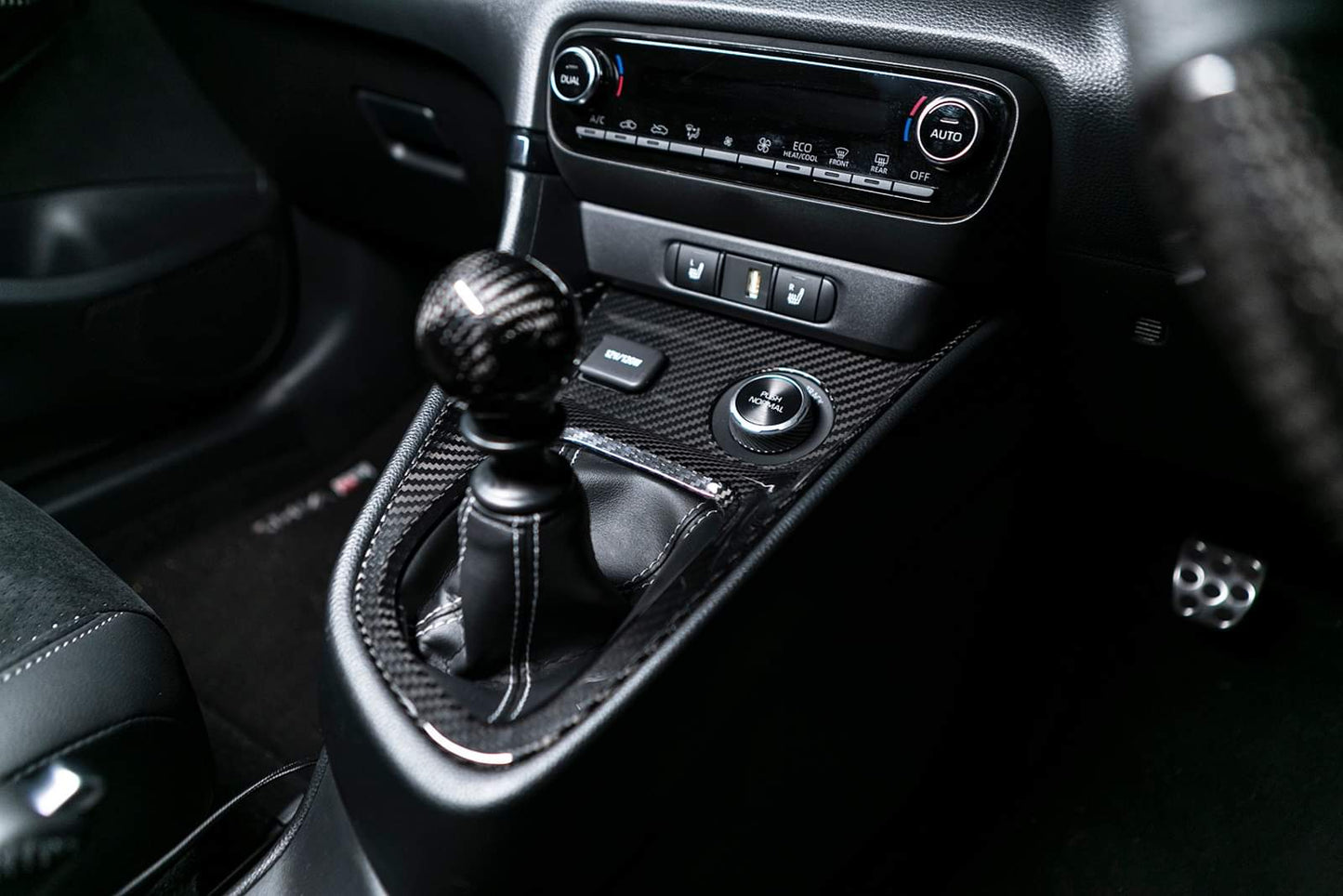 Yaris GR Carbon Acessories